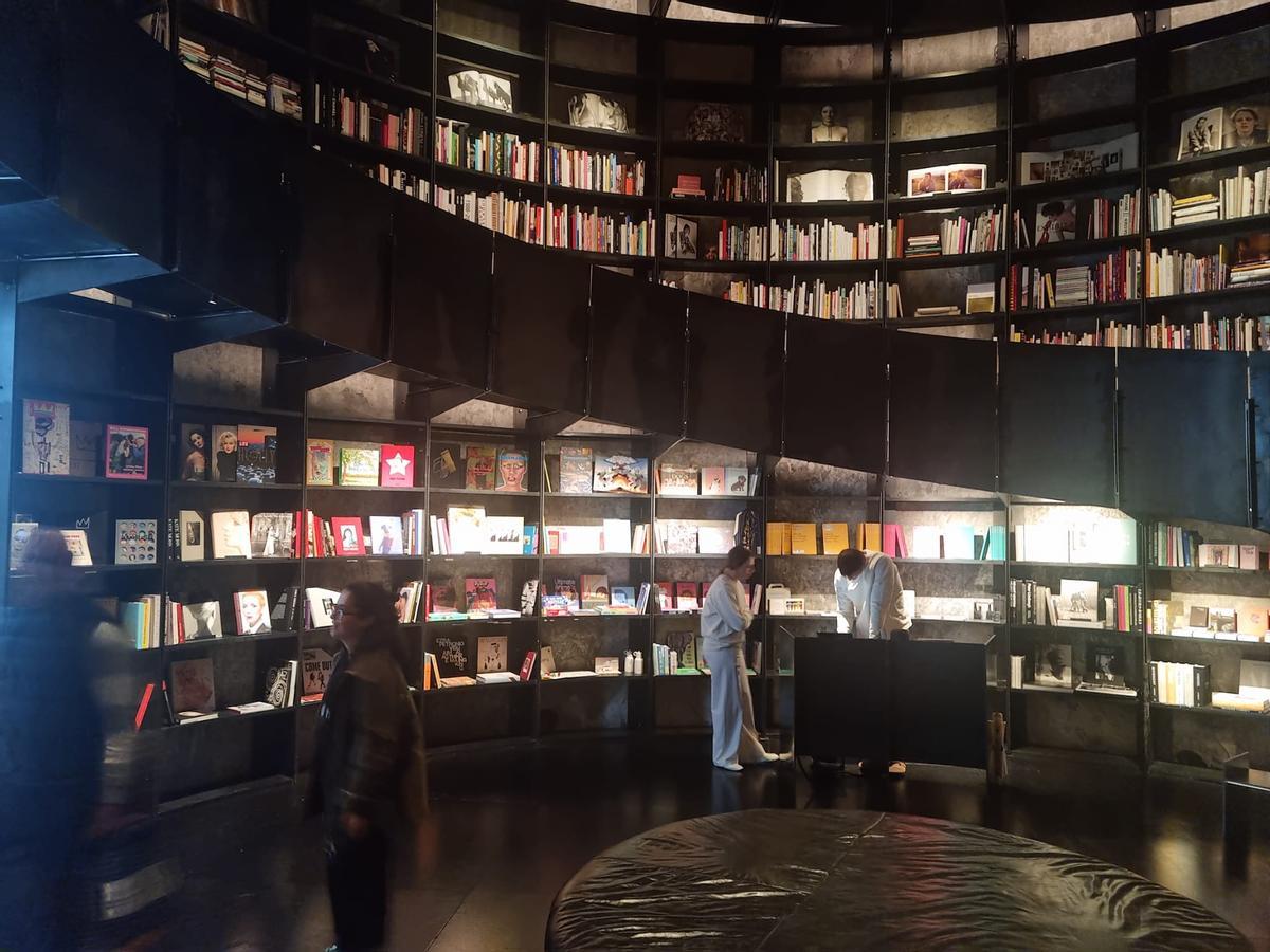La Fundación Marta  Ortega y sus silos reconvertidos: The MOP library