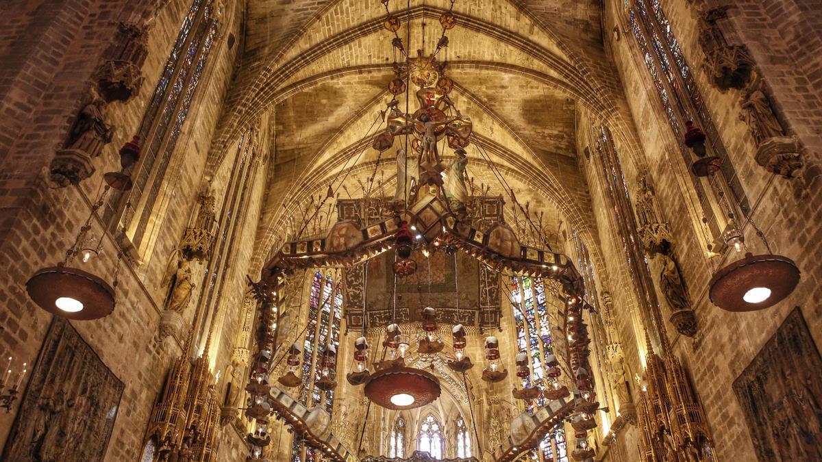Imágenes de las intervenciones de Gaudí en la Catedral