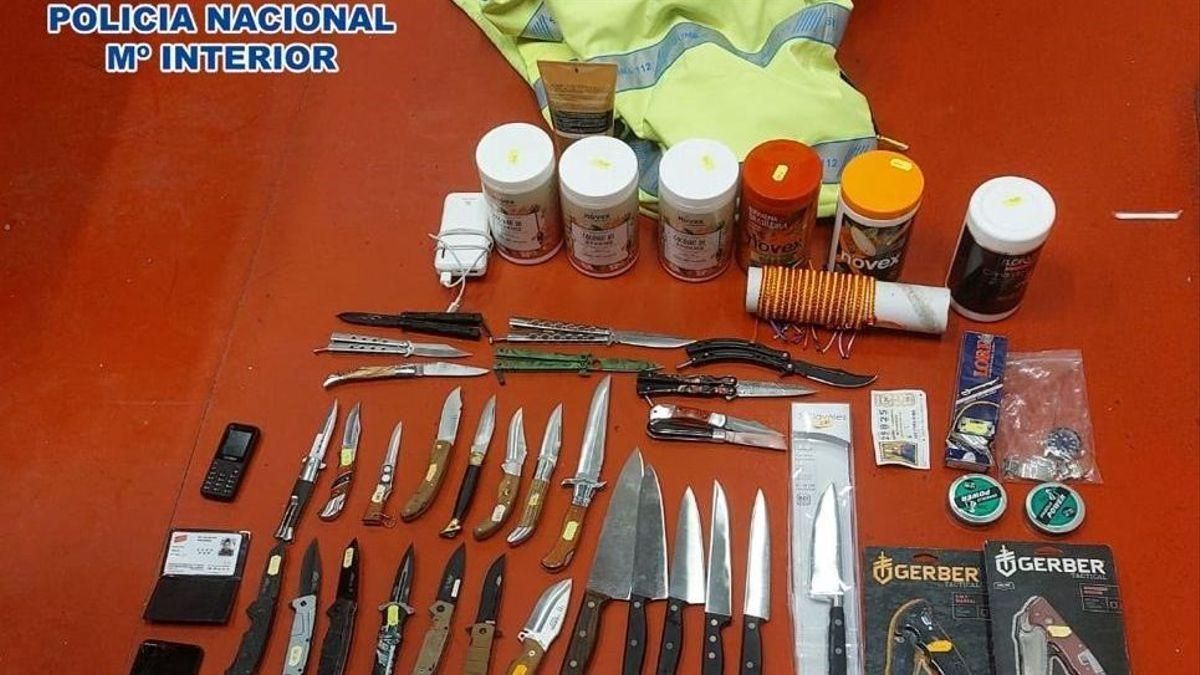 Detingut a Madrid després d’entrar escalant a la casa de la seva exparella i amenaçar-la amb ganivet Detingut a Madrid després d’entrar escalant a la casa de la seva exparella i amenaçar-la amb ganivet