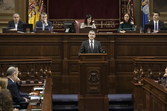 19/01/2017.CANARIAS.Pleno del Parlamento de Canarias..Fotos: Carsten W. Lauritsen