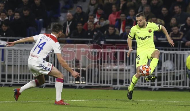 Jugada de Jordi Alba en el partido de ida de octavos de final de la Champions League