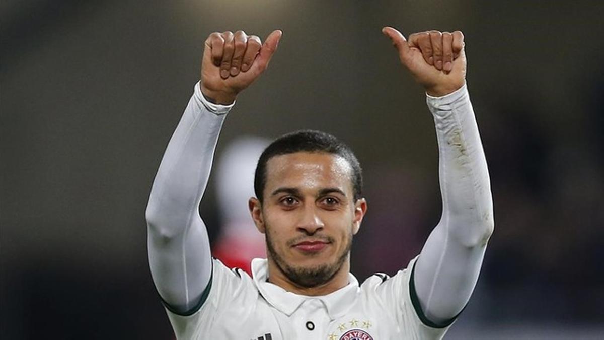 Thiago celebra un gol con el Bayern de Múnich.