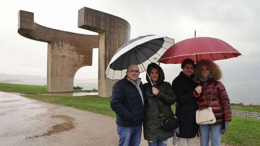 Loas al &quot;Elogio del Horizonte&quot;, &quot;la imagen con la que se vende Gijón&quot;