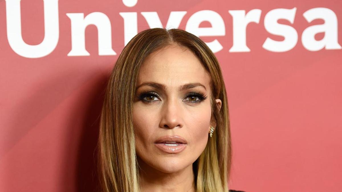 Jennifer Lopez, muy sexy en el evento de la NBC