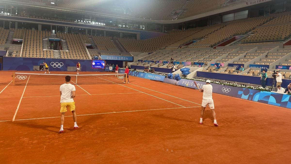 Nadal y Alcaraz, entrenando en dobles tras la ausencia de Rafa el día anterior