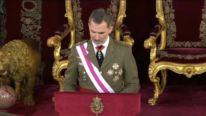 Felipe VI reivindica la bandera como símbolo de unidad en la Pascua Militar