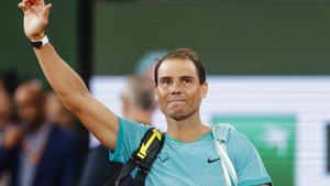 Archivo - 27 May 2024, France, Paris: Spanish tennis player Rafael Nadal waves to the fans after losing his mens singles match of the French Open tennis tournament against Germanys Alexander Zverev at the Roland Garros Complex in Paris. Photo: Frank Mol