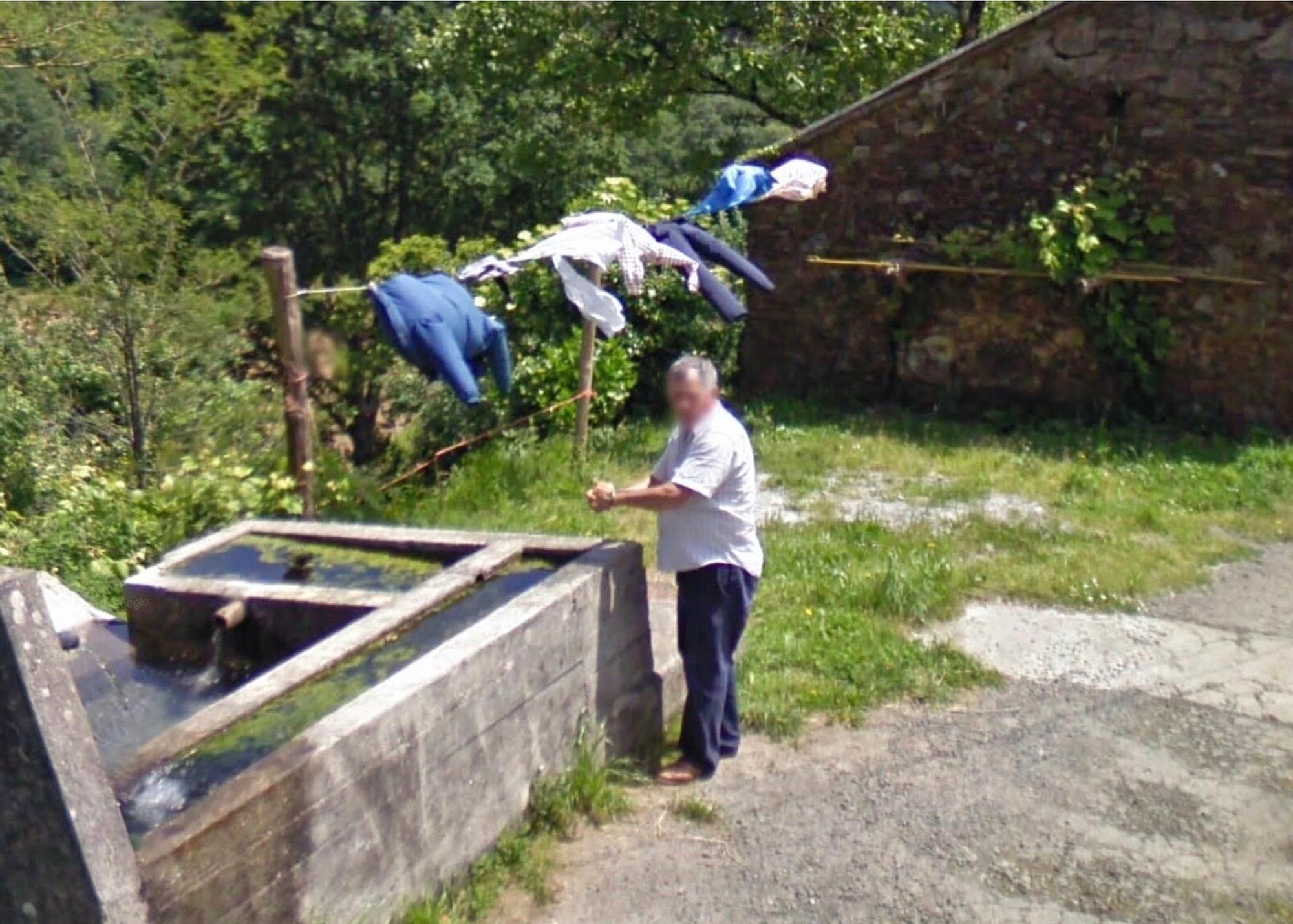 StreetViewCompostela: o proxecto de Sara Giunta que captura a vida cotiá en Santiago a través de Google Earth