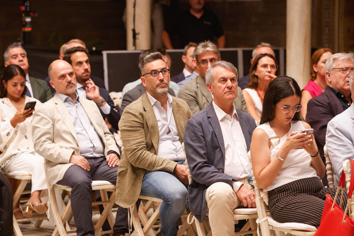 La BLET se presenta en Sevilla como proyecto tractor de inversiones
