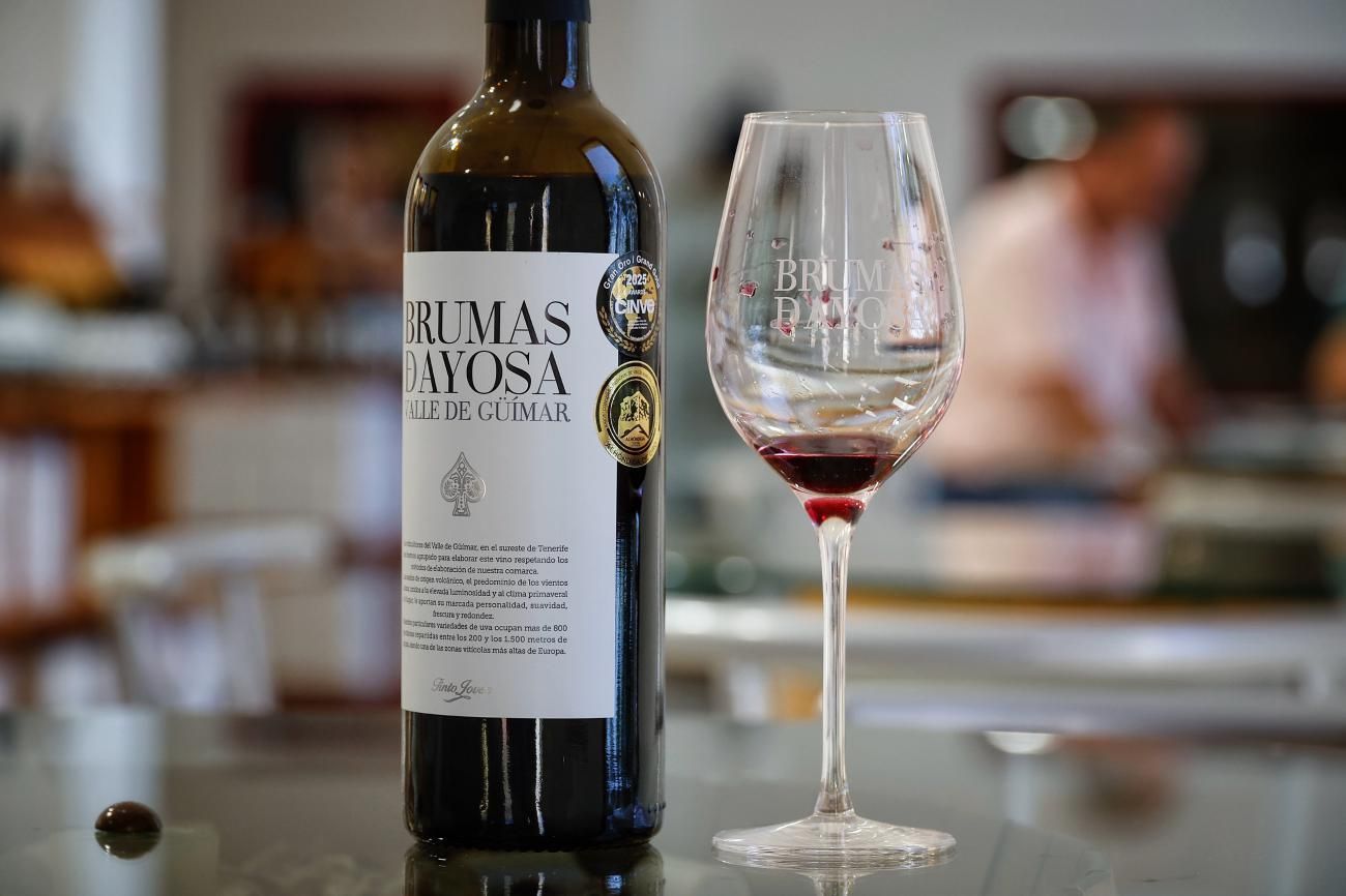 Brumas de Ayosa recibe un premio por su vino tinto