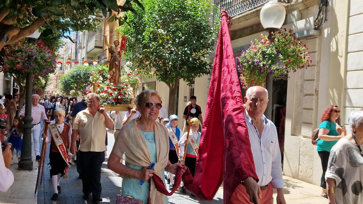 El cercavila y la misa de Sant Joan en Vinaròs.