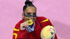 Maria Baños celebrando la victoria española