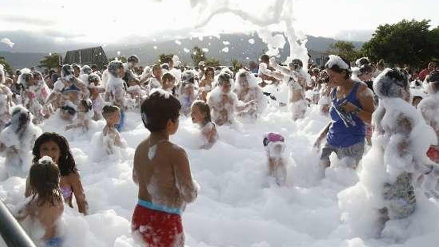 Niños en una anterior edición de la Festa da Familia. // Alba Villar