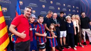 Entrega de insignias de plata en el Palau a los socios del Barça