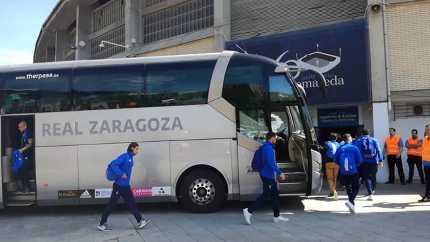 Llegada de los jugadores a La Romareda