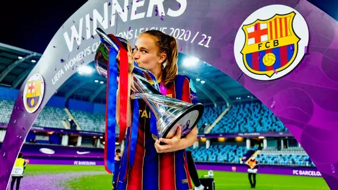 Hansen: "No es que los demás sean una mierda, es que nosotras somos muy buenas"