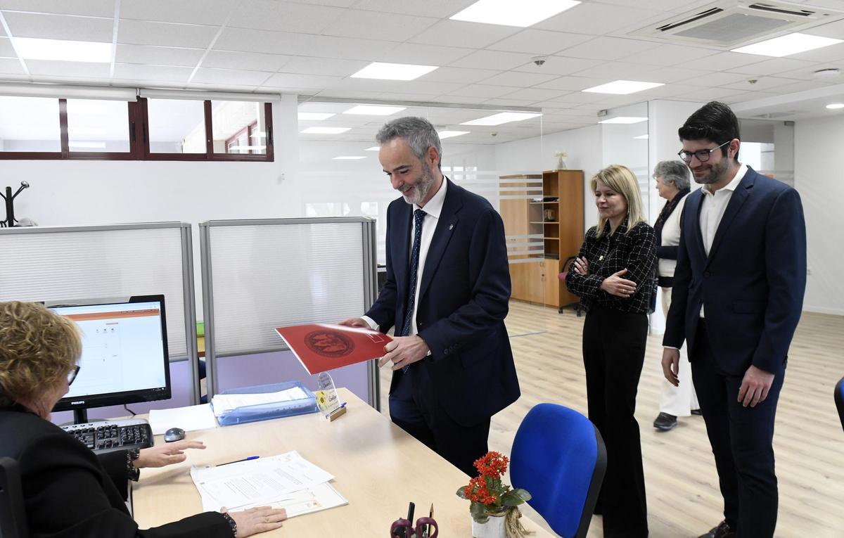 Samuel Baixauli registraba este miércoles su candidatura a las elecciones de la UMU.