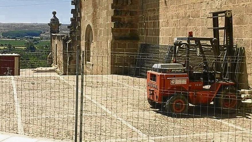 Comienzan los trabajos de rehabilitación de la catedral de Coria