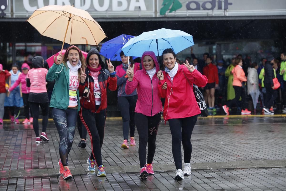 La lluvia no desluce la Pink Running