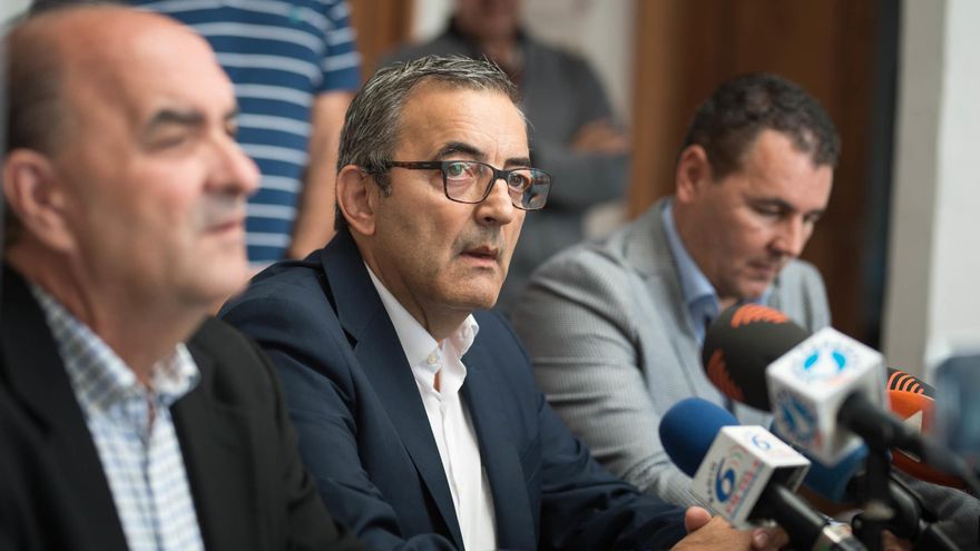 The Ariquero government accuses the local PSOE of “paying homage to their heads of the Cabildo”
