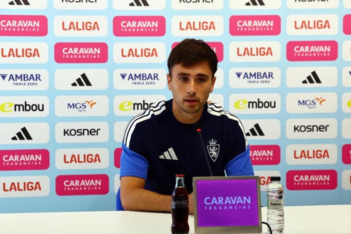 Anartz Peña, en su presentación.
