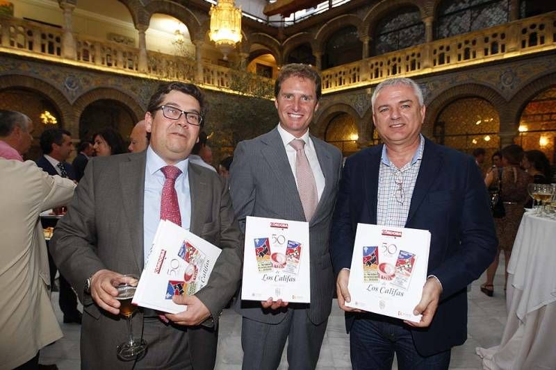 Diario Córdoba presenta el libro de los 50 años de Los Califas.