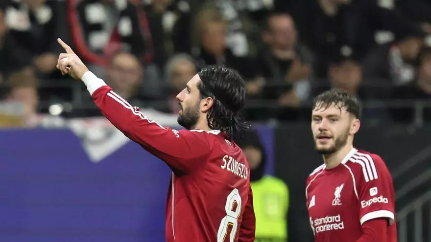 Szoboszlai redondeó la 'manita' del Liverpool ante el Frankfurt