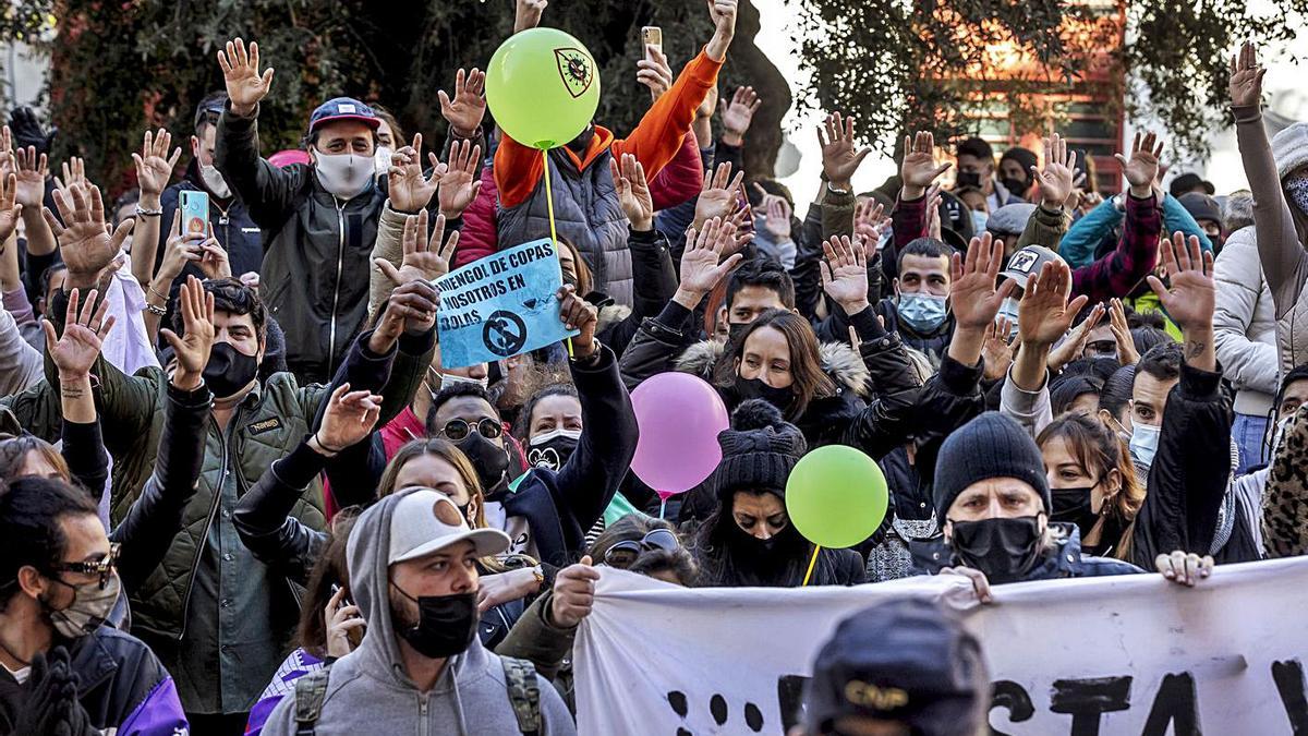 Las dos patronales 
se niegan a apoyar la nueva protesta del viernes