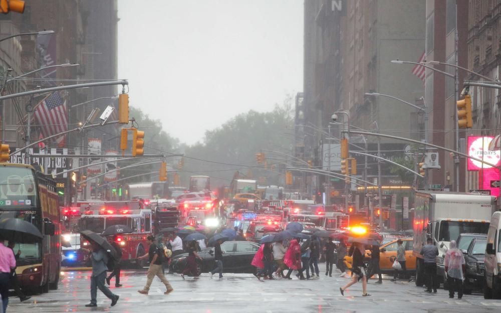 Un helicóptero se estrella en Manhattan