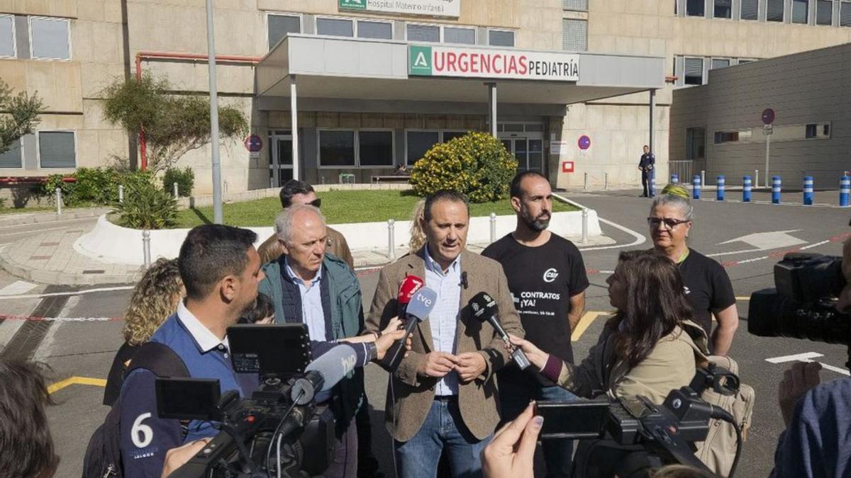 Germán Girela, presidente de CSIF Andalucía, atiende a los medios.