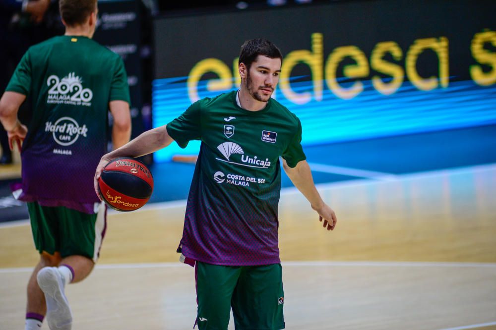 Partido entre el Unicaja y el FC Barcelona en la fase final de la Liga ACB.