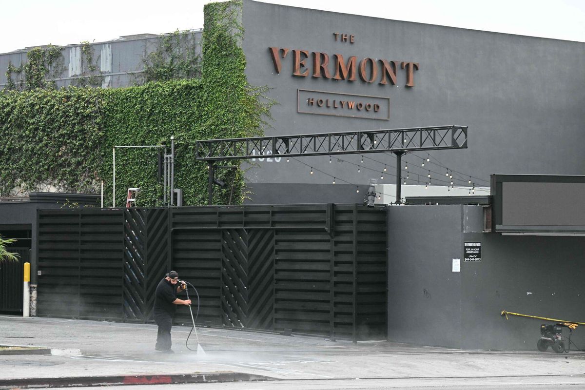 Al menos 30 heridos tras un atropello múltiple en Hollywood. Un vehículo desconocido está siendo retirado del lugar tras atropellar a una multitud en Hollywood la madrugada del 19 de julio de 2025.
