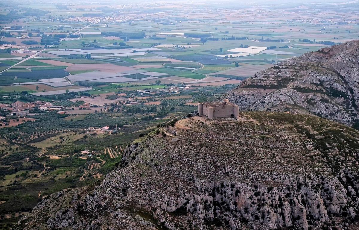 Baix Empordà y Castillo de Montgrí