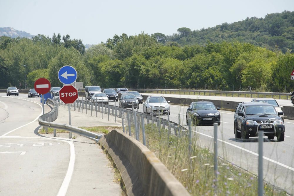 Cues per sortir de la Costa Brava ahir al vespre