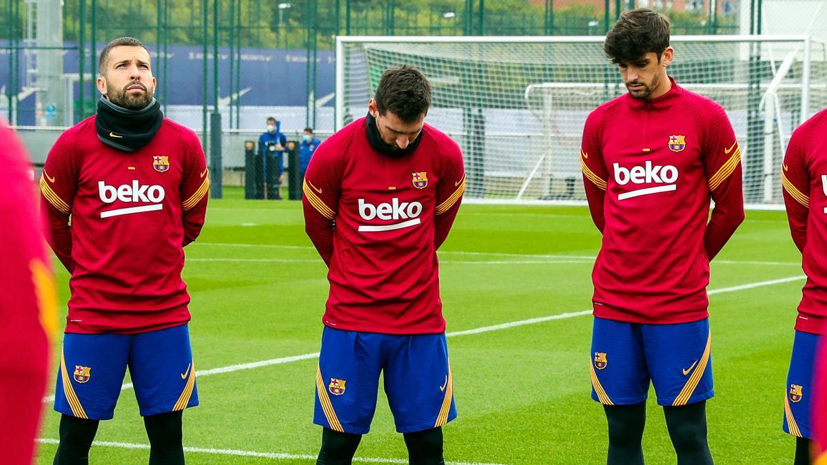 El Barça dedicó un minuto de silencio por Maradona