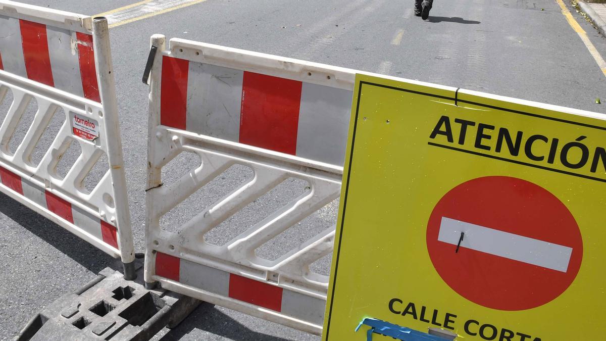 Corte de tráfico por obras.