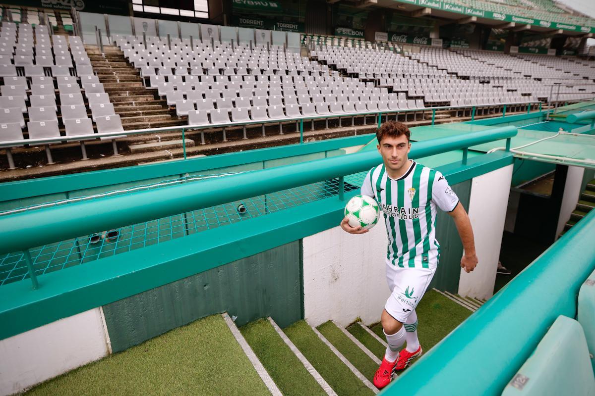 Mikel Goti, presentado como nuevo jugador del Córdoba CF