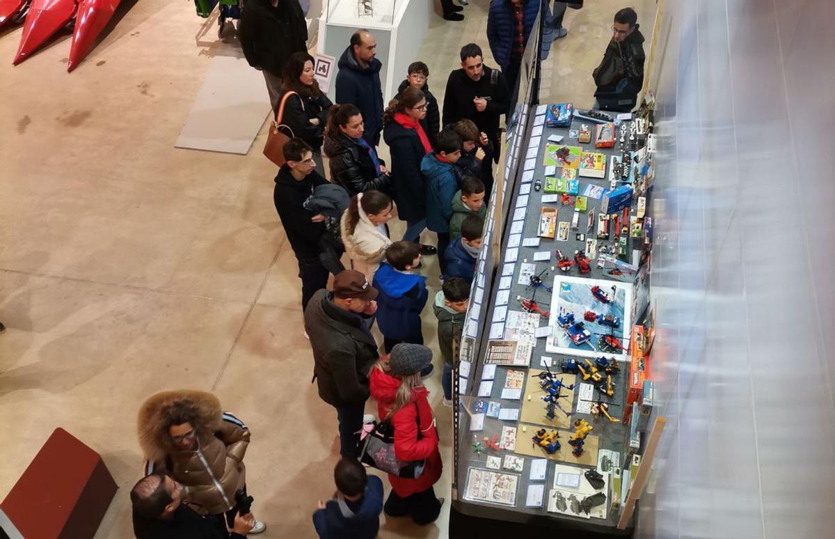 Personas de todas las edades participaron en la jornada inaugural.  | SERVICIO ESPECIAL