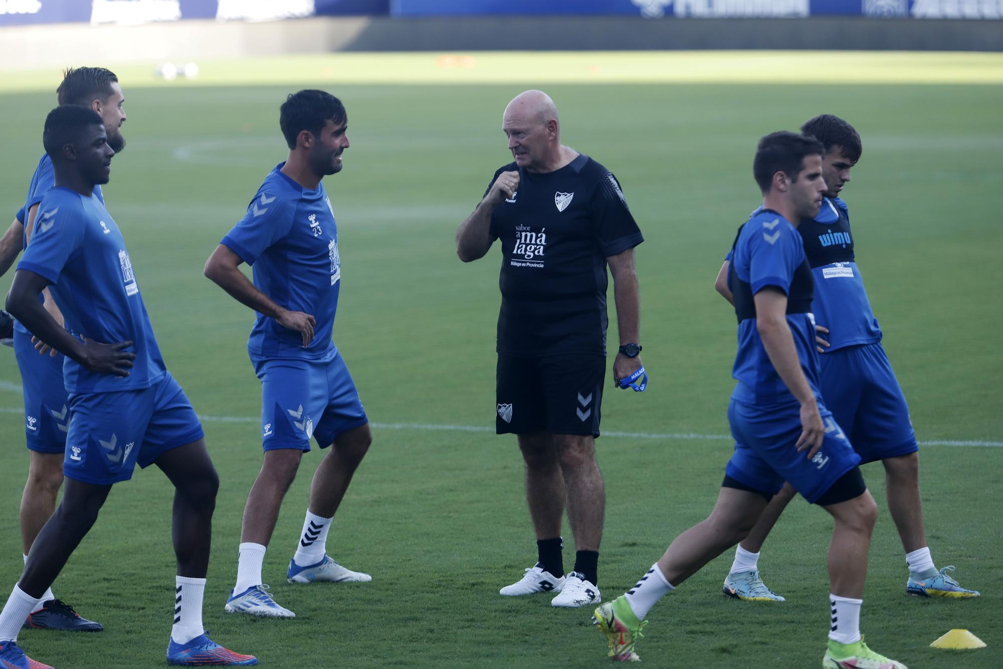 El primer entrenamiento de Pepe Mel como entrenador del Málaga CF, en imágenes