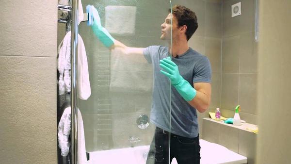 TRUCO LIMPIEZA: Este spray casero dejará tu mampara de la ducha higiénica  para siempre