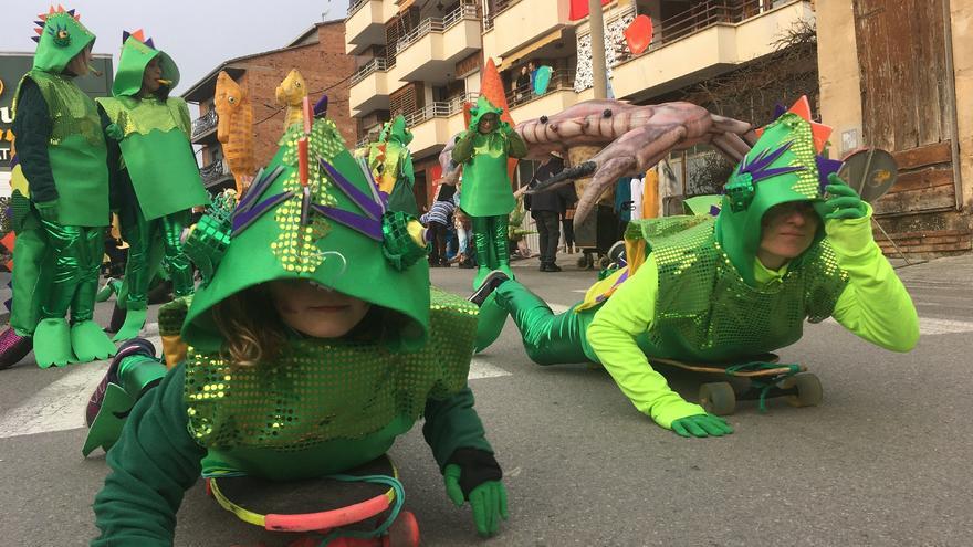 Gironella tanca la setmana que la imbueix en un univers de festa