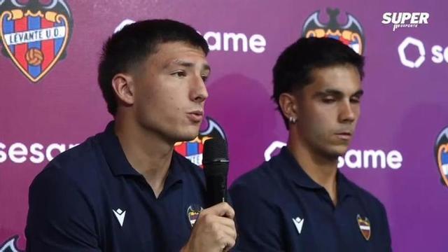 Hugo Sotelo y Thiago Fernández en rueda de prensa