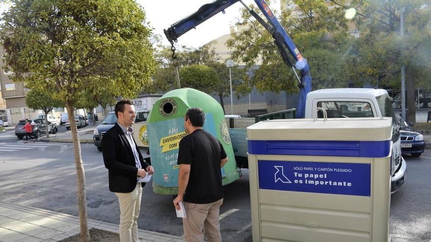 Mantenimiento coloca 51 contenedores para potenciar el reciclaje en Elda