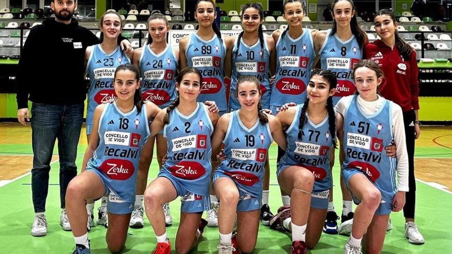 Plantilla infantil del Celta Zorka Recalvi. |  // FREDERICK ORTIZ (CELTA BALONCESTO)