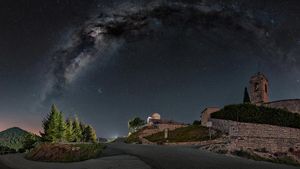 Castelltallat sota la Via Làctia David Boixo 100x70 01   còpia
