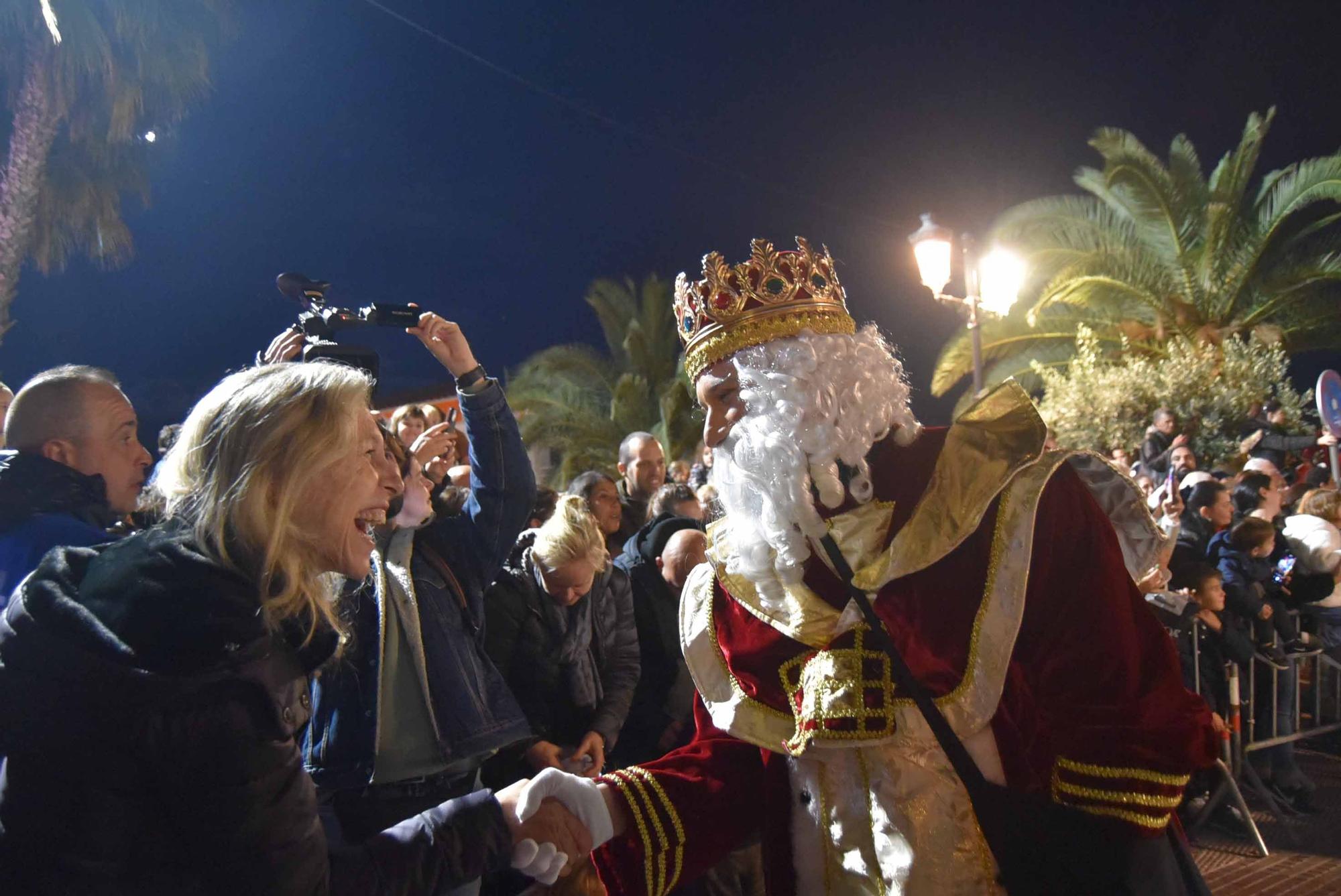 Mira aquí la galería de fotos completa de los Reyes Magos en Santa Eulària