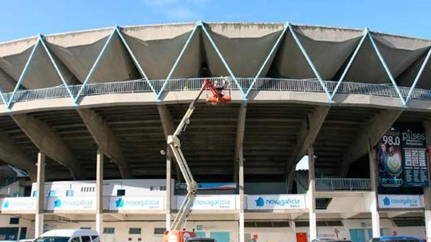 Obras realizadas en el estadio. / RICARDO GROBAS