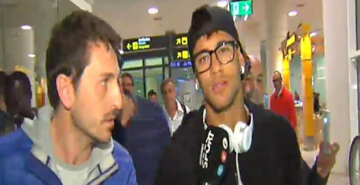 Neymar a su llegada al aeropuerto de El Prat