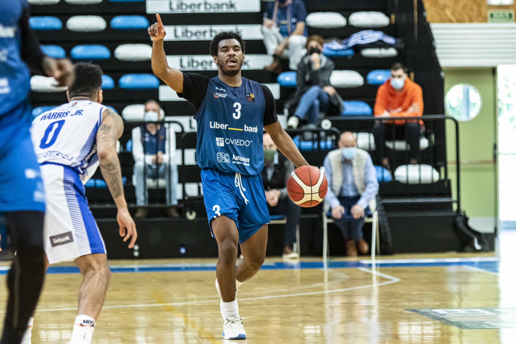 Las imágenes de la victoria del Liberbank Oviedo Baloncesto ante el Almansa que vale la clasificación para el play-off de ascenso a la ACB