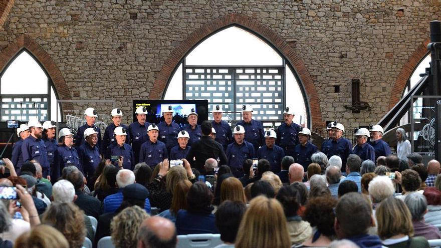 El Coru Mineru de Turón, premiáu como "Guardián del patrimoniu" pol Muséu de la Siderurxa y Minería de Lleón: "Son la voz de la cultura minera"